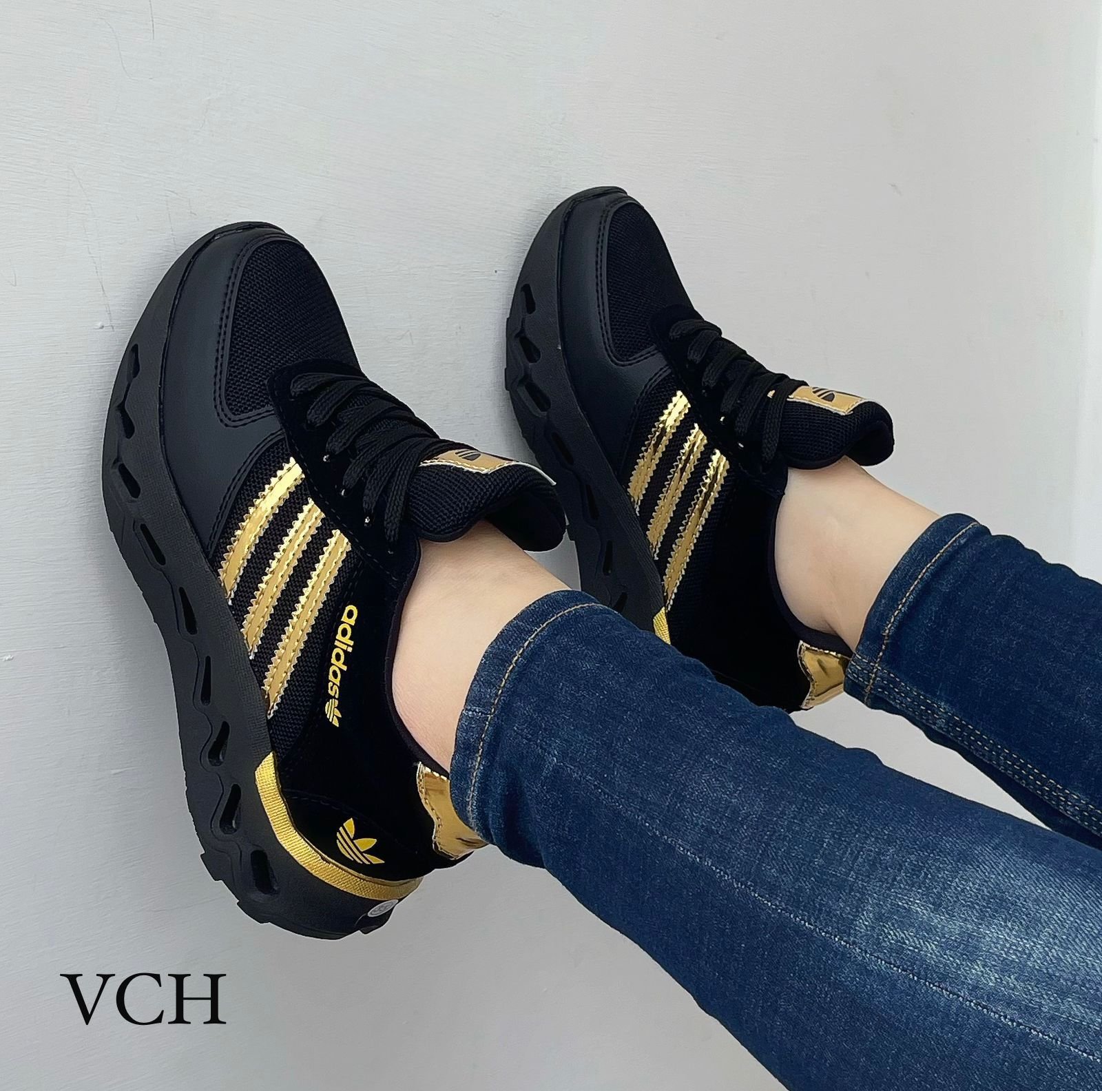 ADIDAS VIANCHI