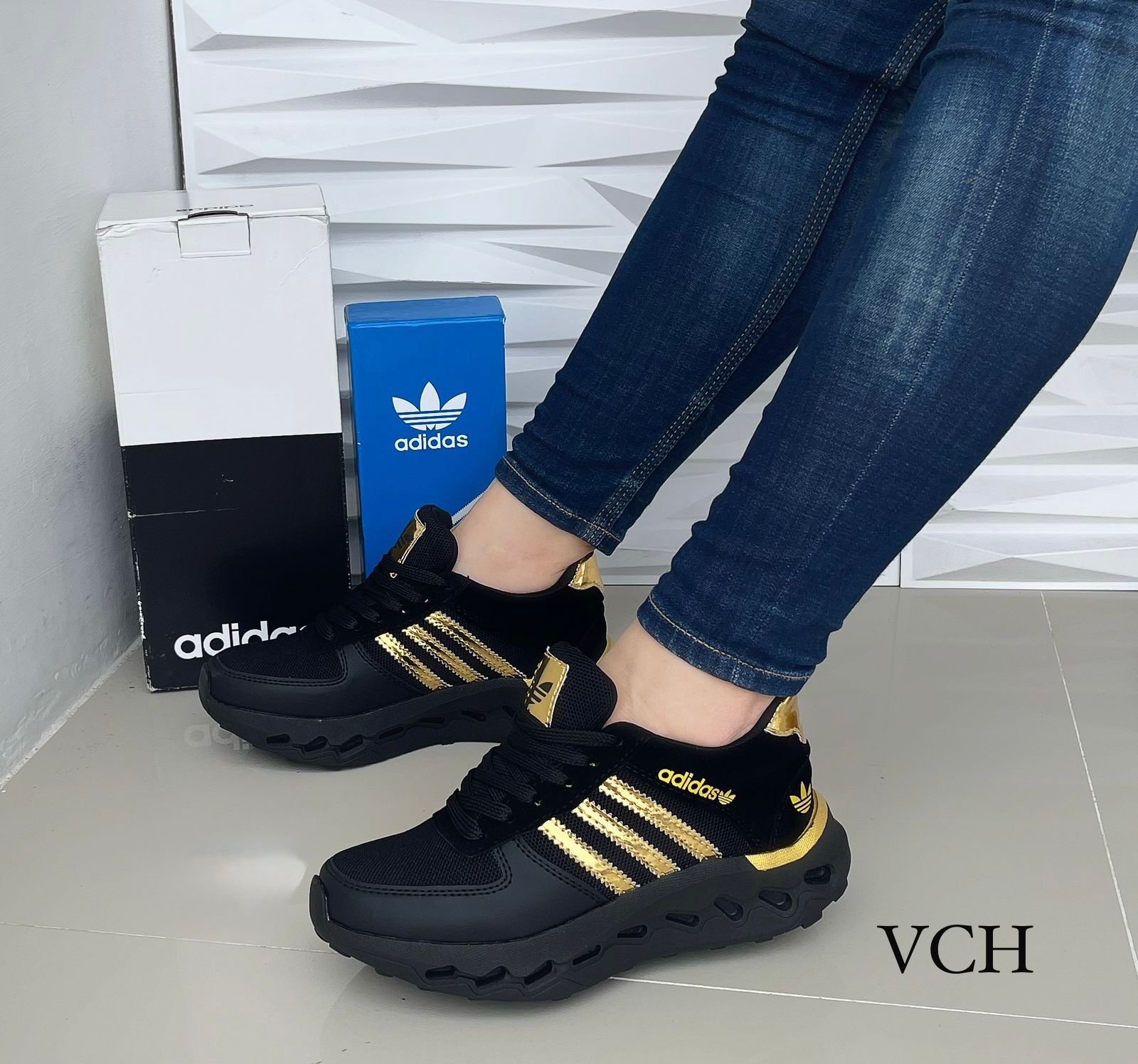ADIDAS VIANCHI - Image 3